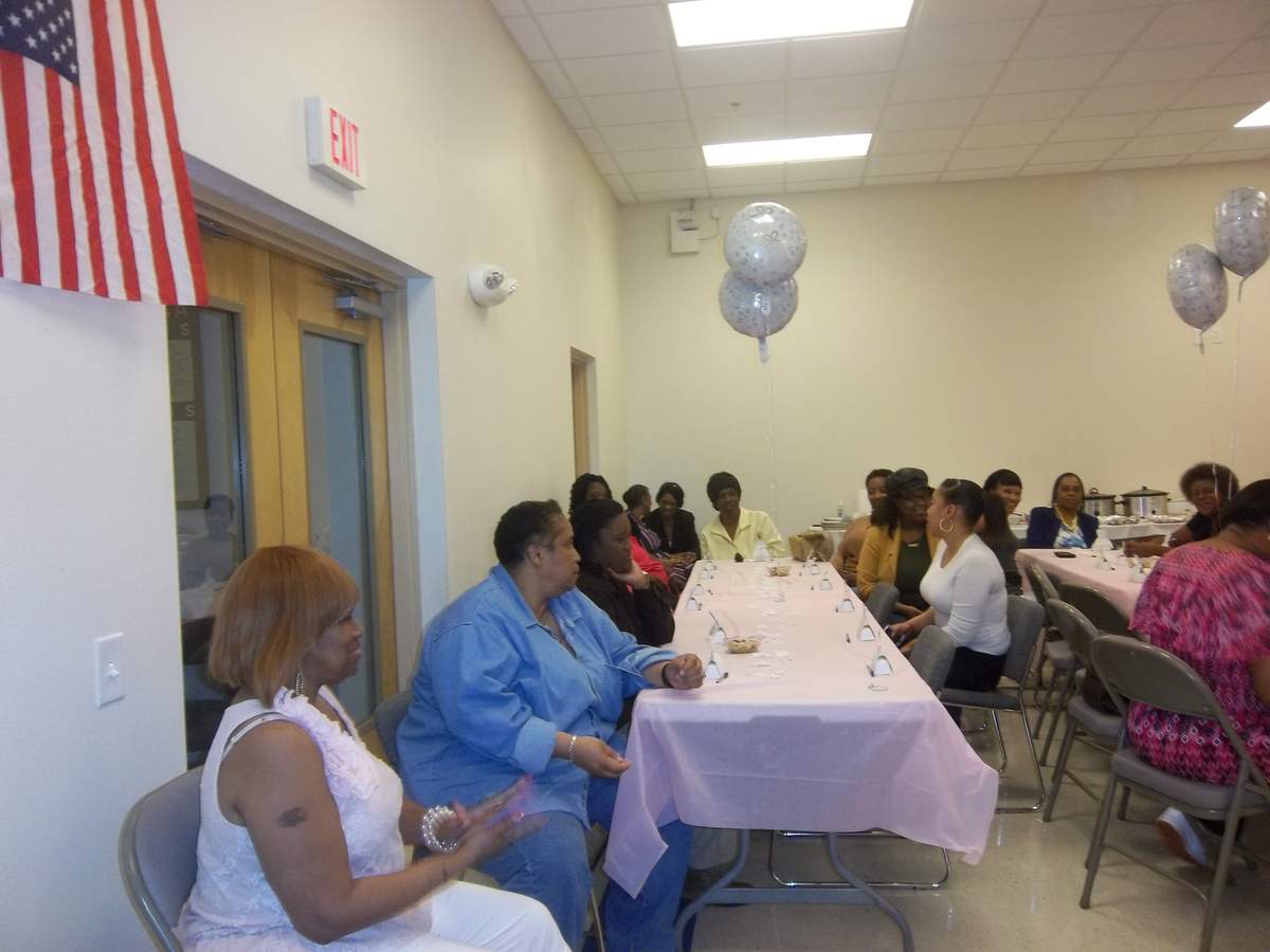 Petals and Pearls Bridal/Wedding Shower Party Ideas Photo 15 of 18