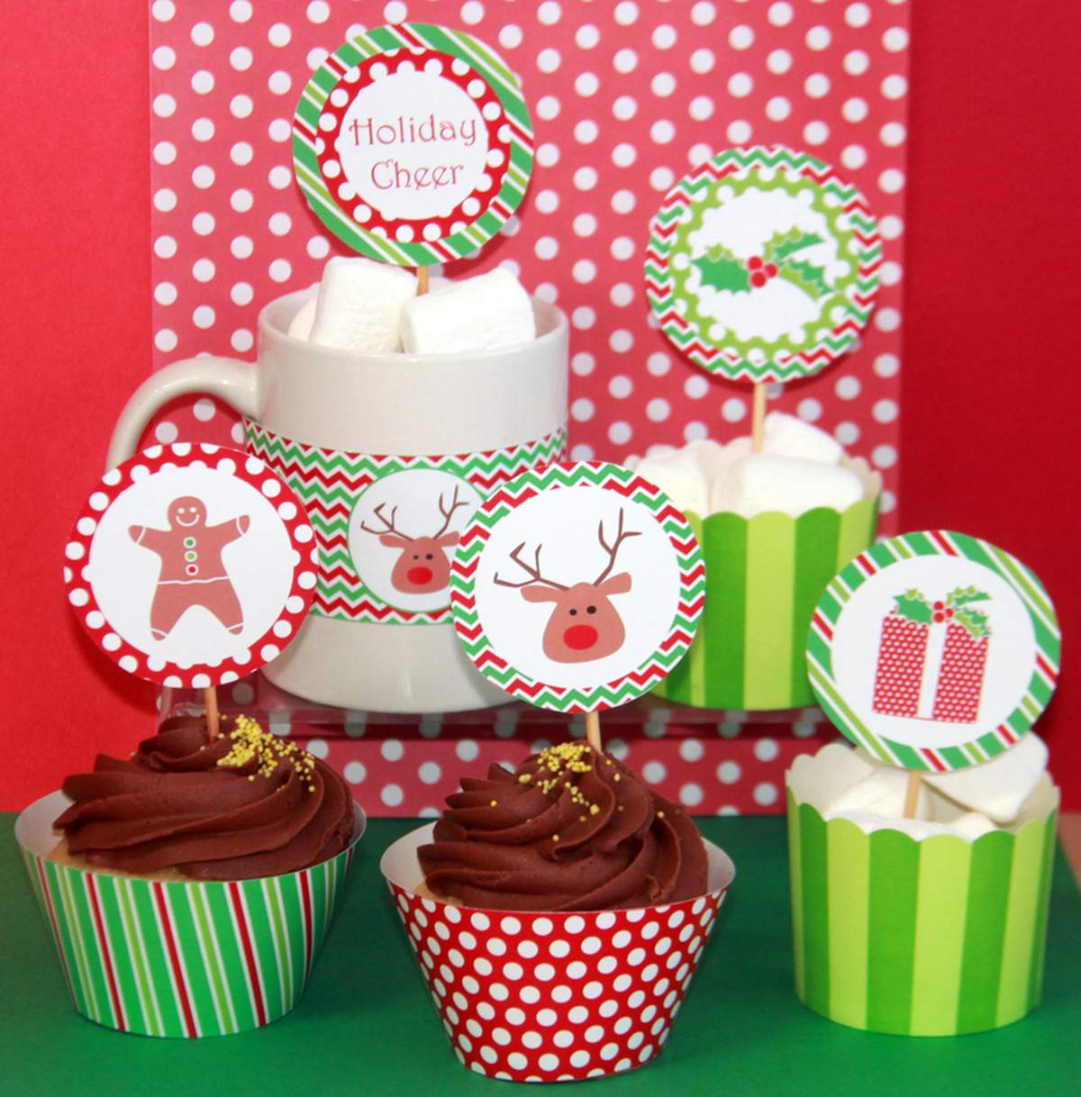Red and Green Christmas Christmas/Holiday Party Ideas | Photo 11 of 45