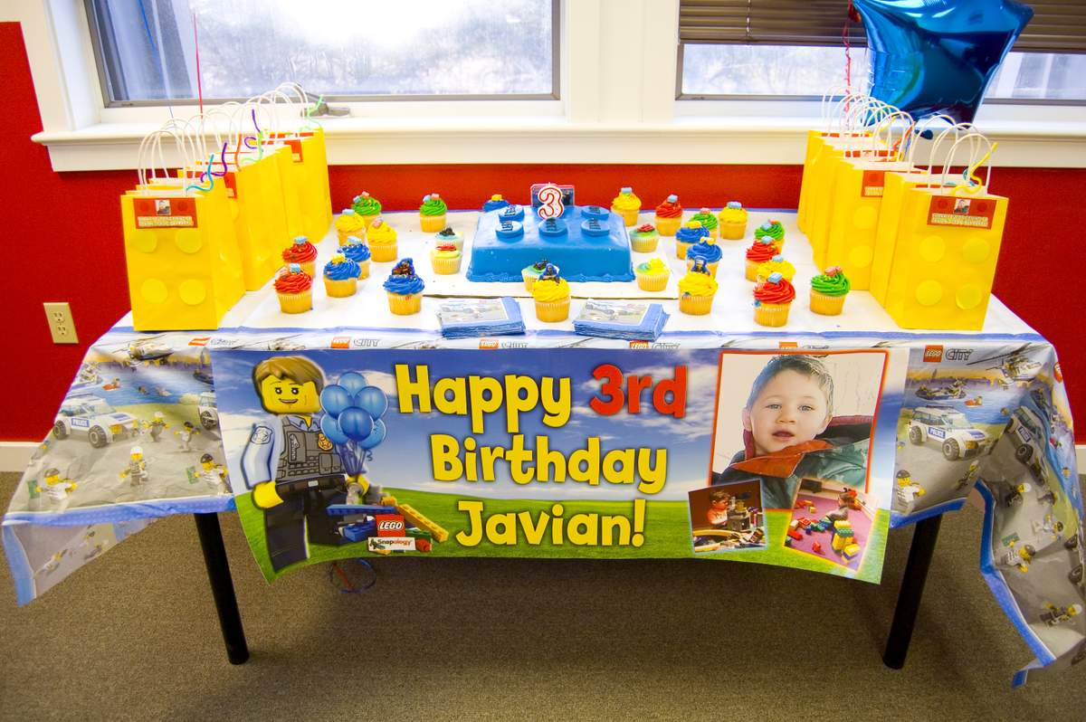 3rd Birthday with Legos - Legos