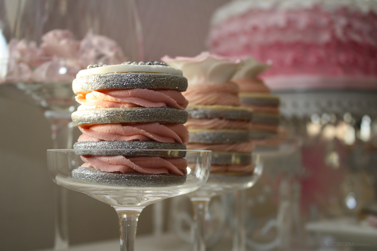 Le Boutique of Jaylene - Pink Poodle in Paris