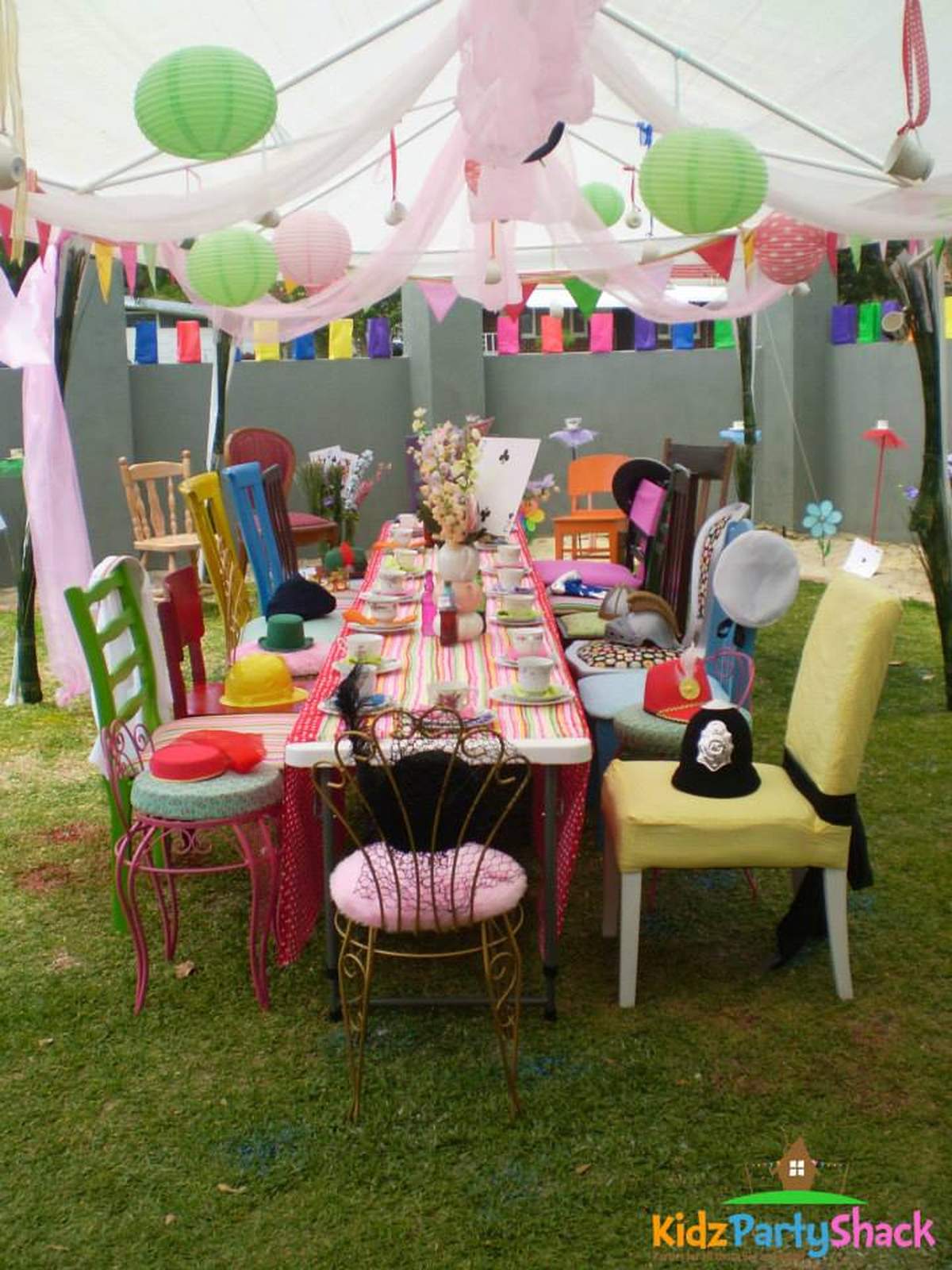 A colourful Mad Hatters Tea Party! - Alice in Wonderland, Mad Tea Party
