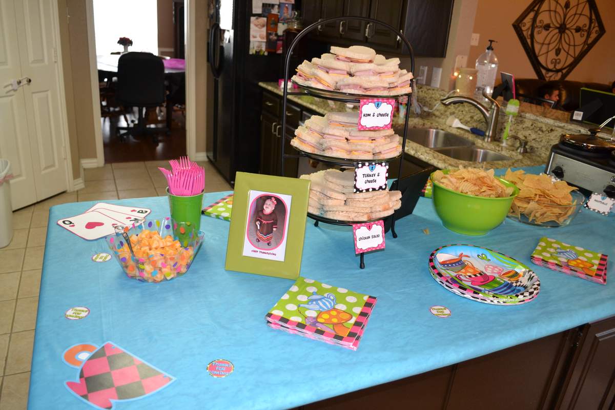 Lexi's ONEderland 1st birthday - Alice In Wonderland (ONEderland)