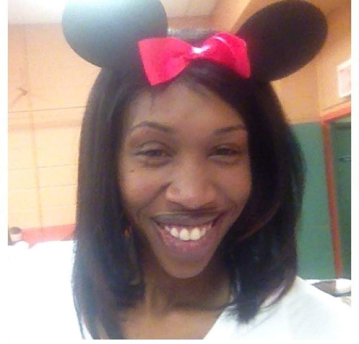 SAPPHIREs Bowtique Party - Minnie Mouse Bow Tique