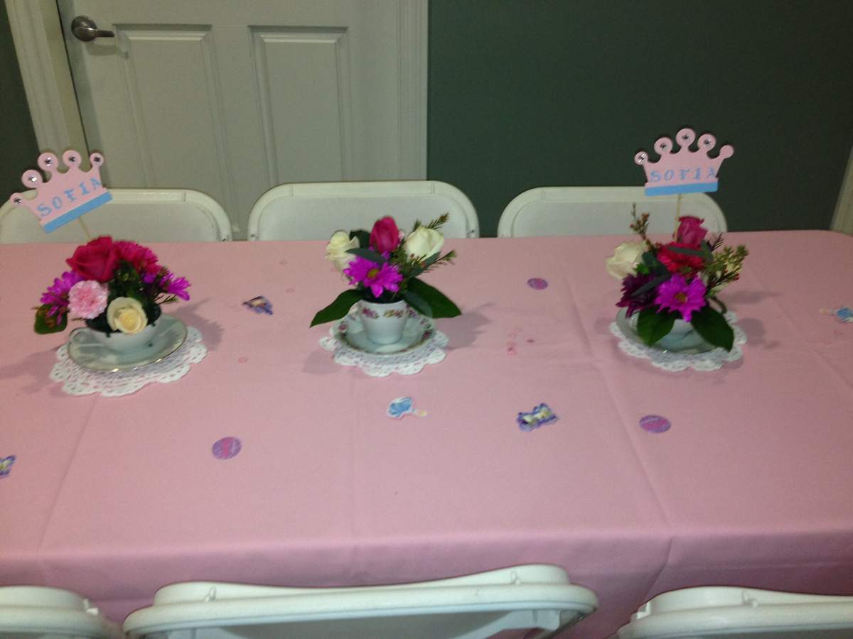 Sofia's 4th Birthday - Cinderella Tea Paty / Princess Party