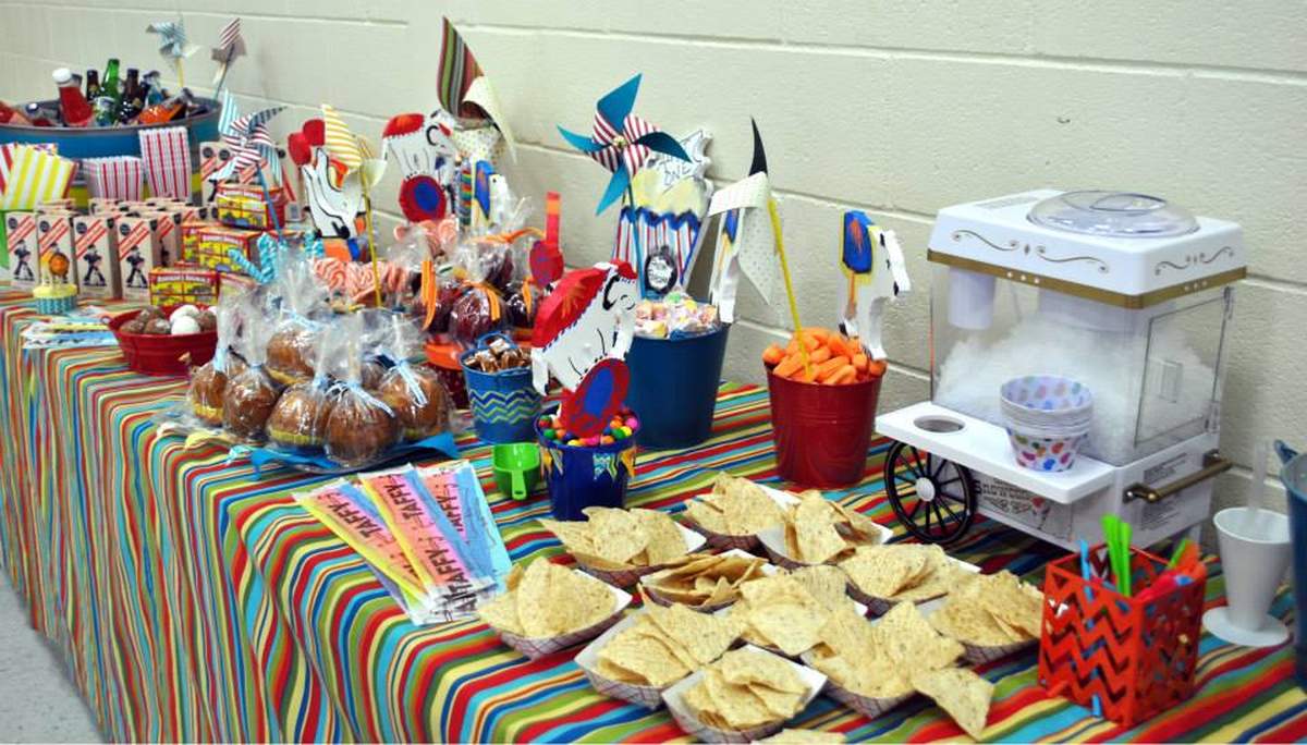 Ashlee's BabyShower - Vintage Circus