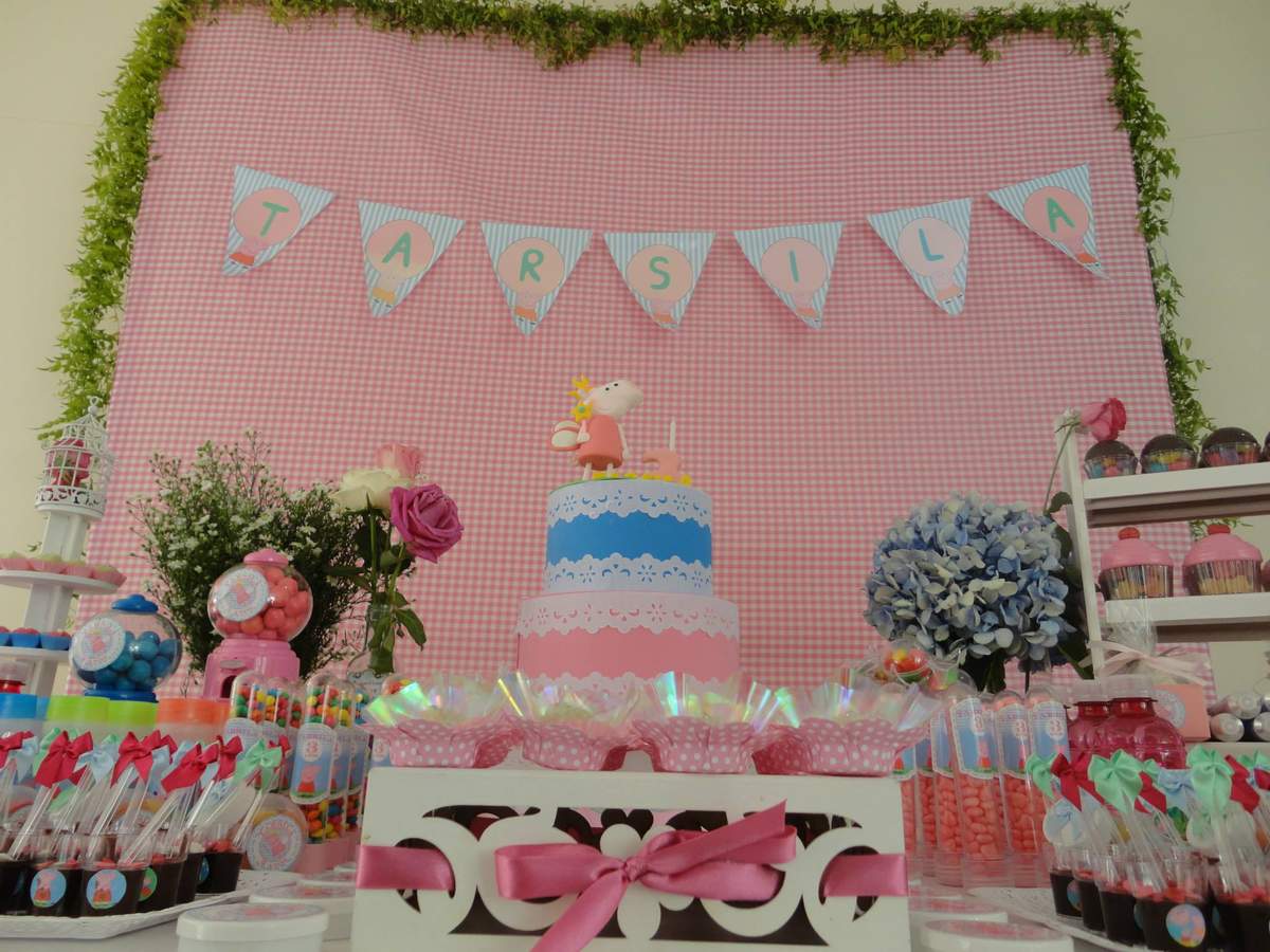 Tarsila is turning 3 - Peppa Pig
