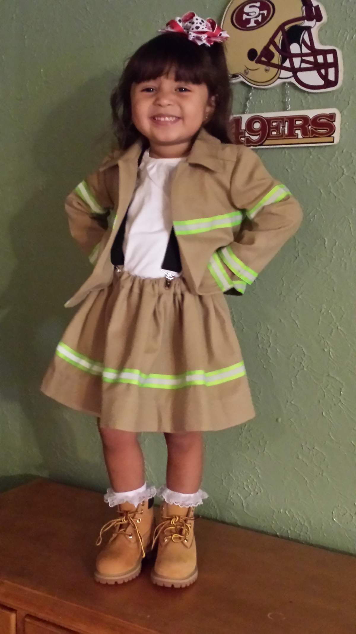 Aleenahs 4th birthday - Fire Fighter