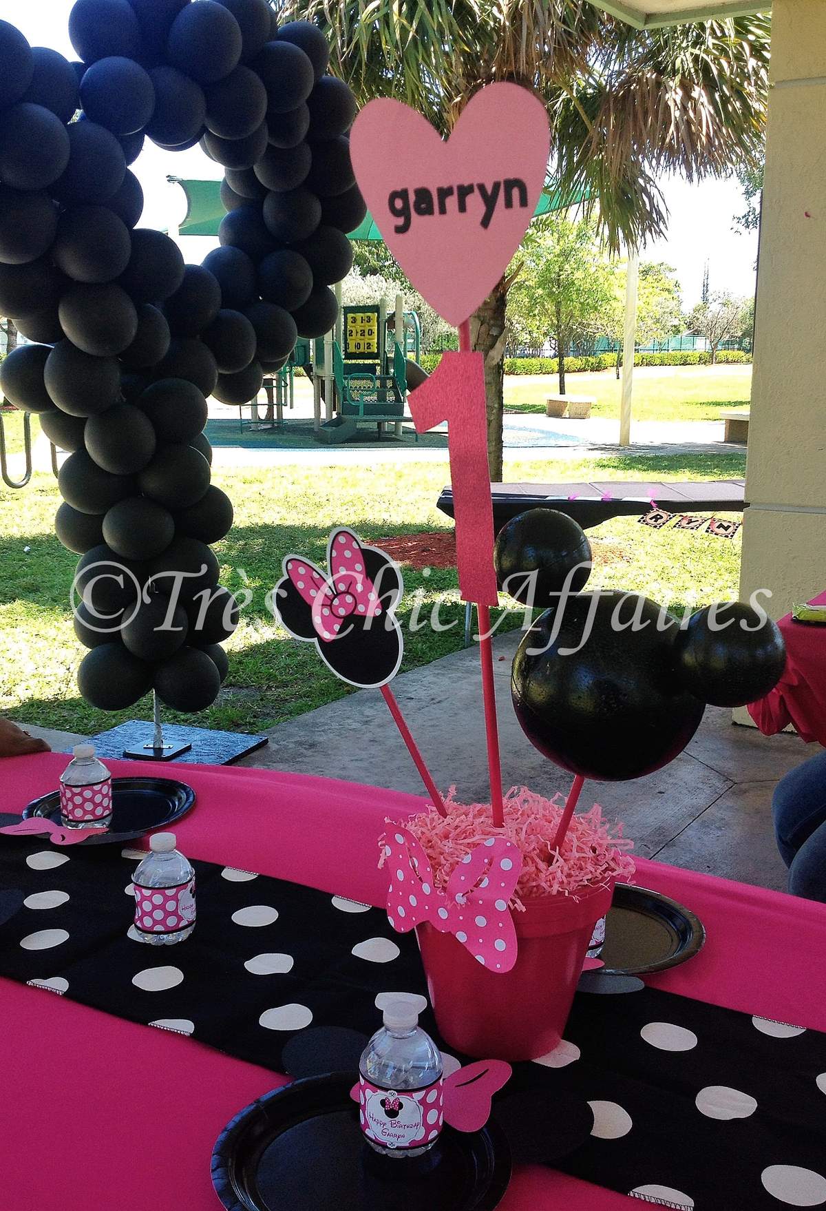 Garryn's Minnie Mouse Bowtique - Minnie Mouse
