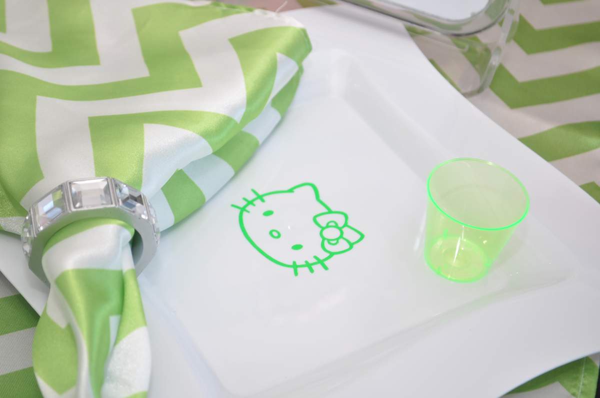 Neon Hello KItty Spa PArty - Neon Hello Kitty