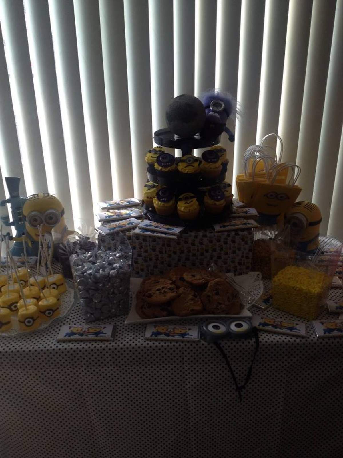 Minion meet reptiles for Jasons 4th - Minion/animals