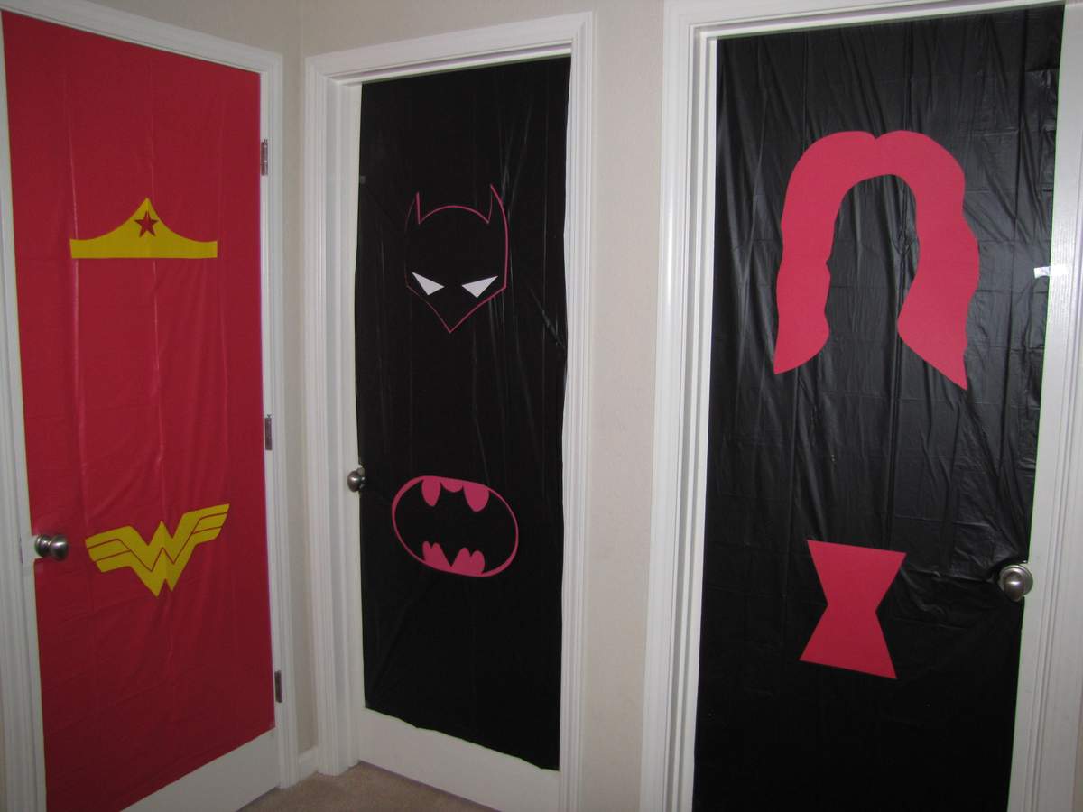 Neriah's superhero party - None