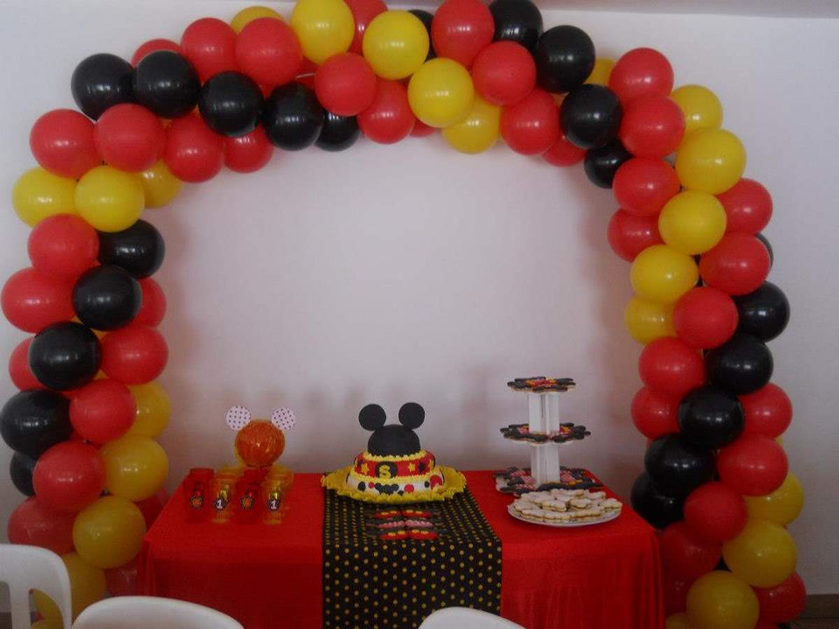 Mickey para Santiago! - Mickey Mouse
