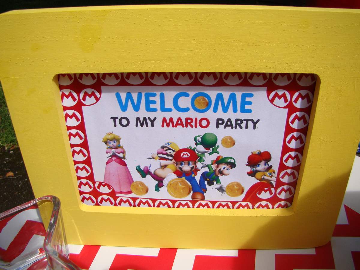 Super Mario Julian's is 5 - Super Mario Bros