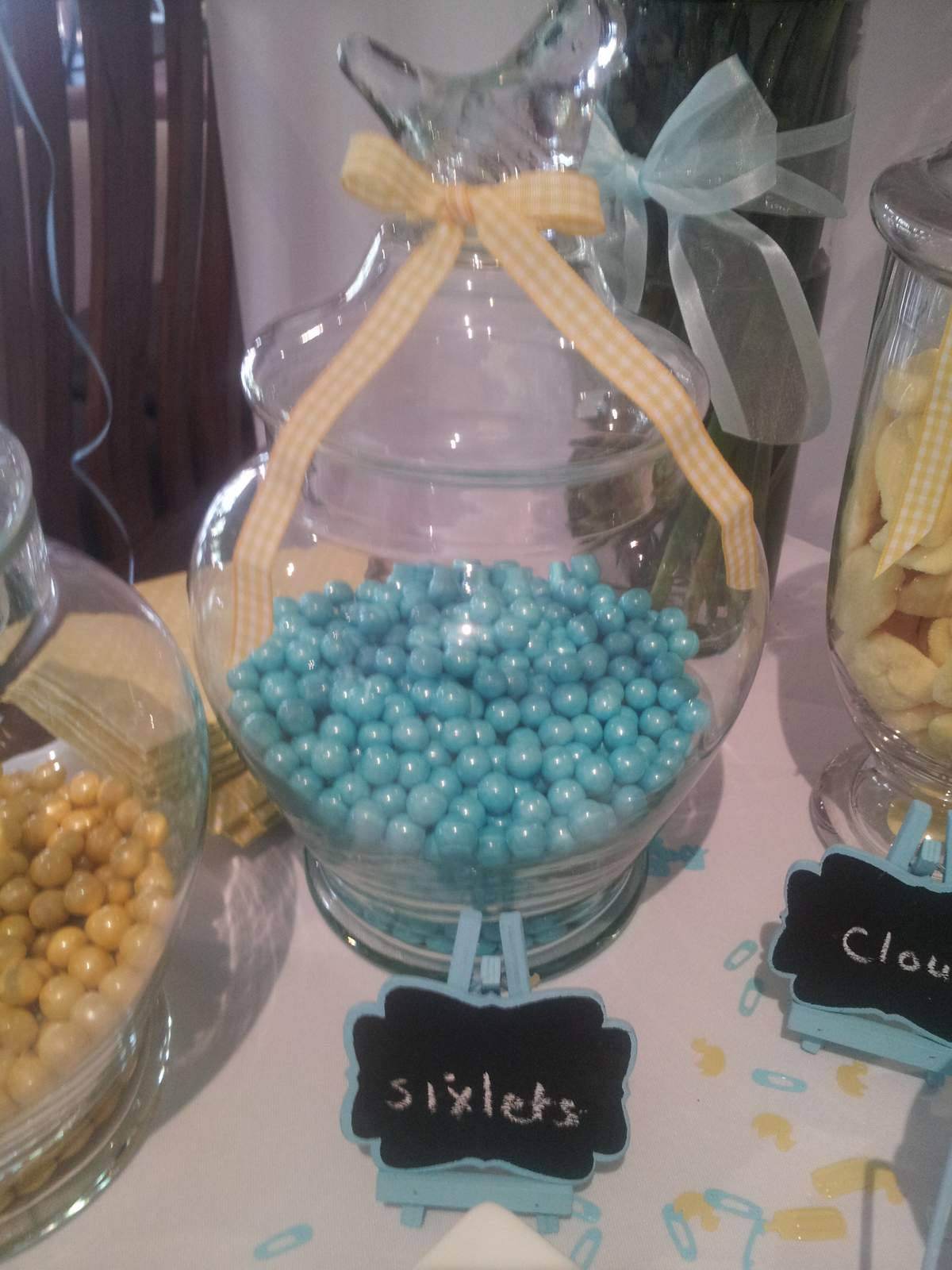 yellow and blue babyshower - None