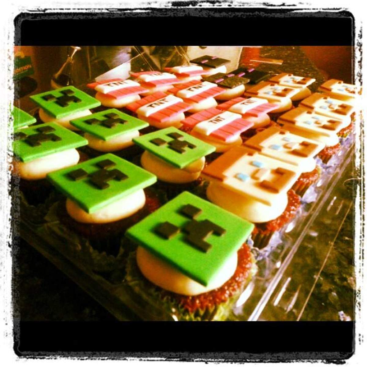 MINECRAFT BIRTHDAY PARTY - None
