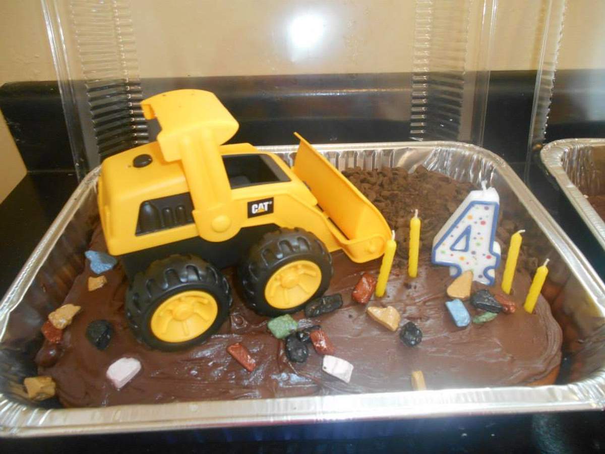 Jackson & Lincoln's 4th Birthday - Construction