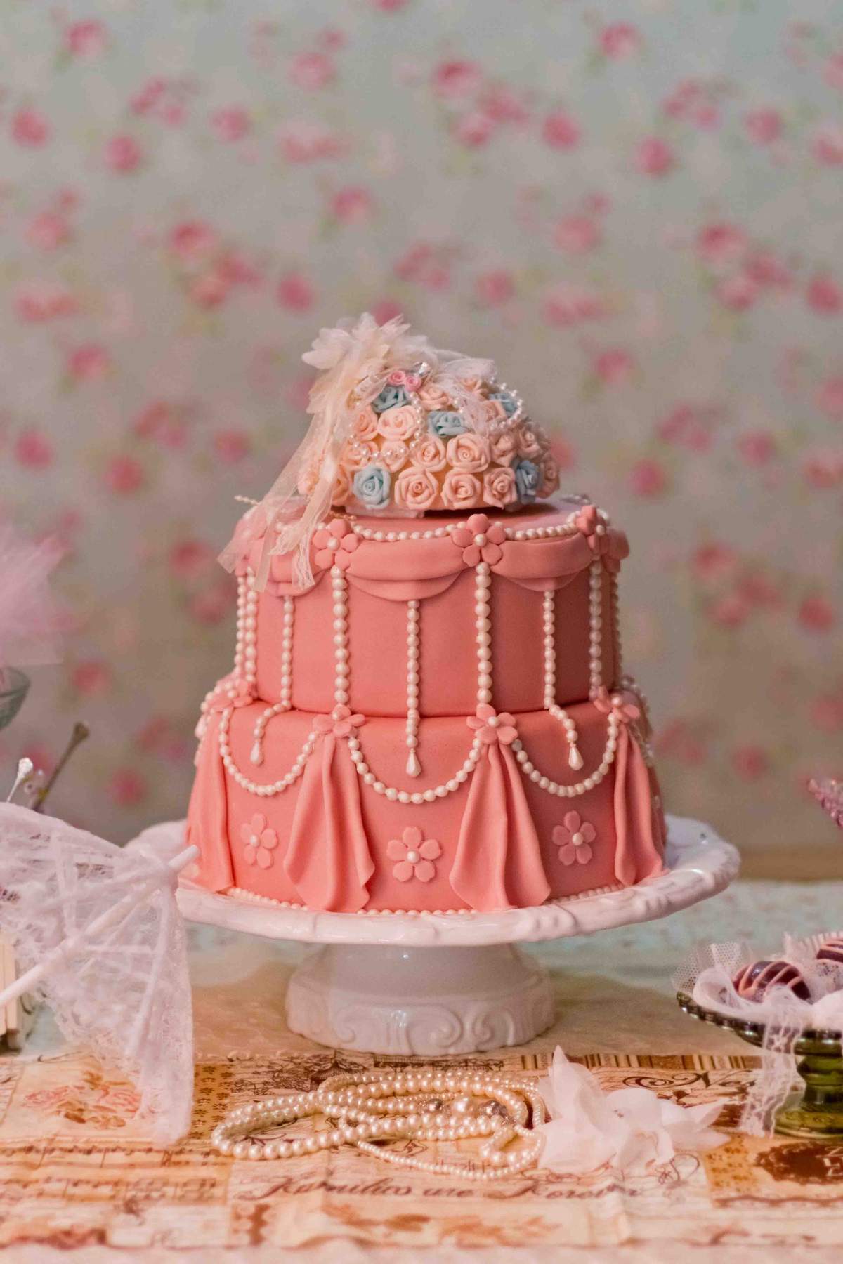 Giulia loves pink! - Vintage / Retro