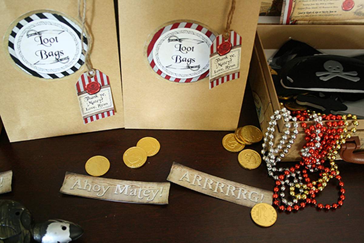 Ryan's Pirate Birthday - Pirates