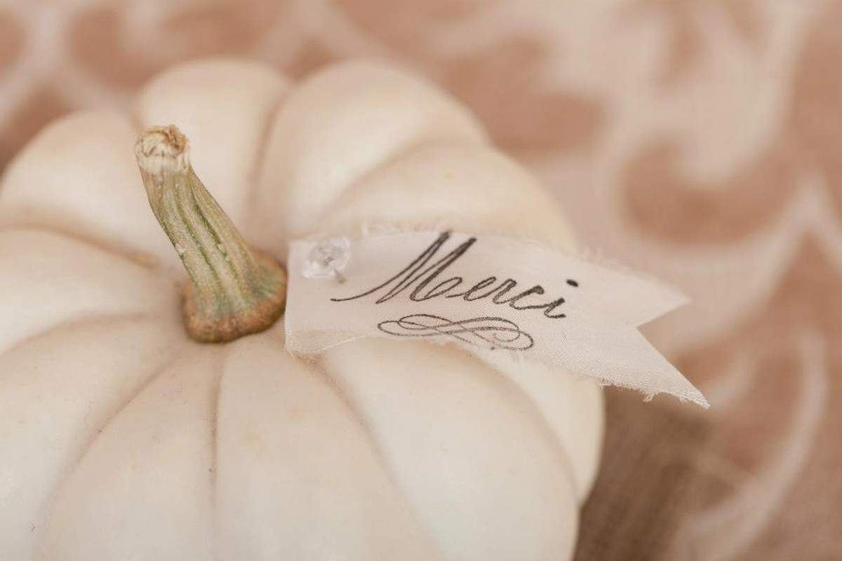 Thanksgiving Party & FREE Printable - Family 