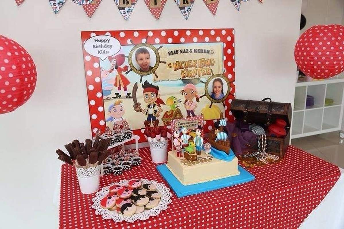 Elif Naz & Kerem's Pirate Birthday Party - Jake and the Neverland Pirates
