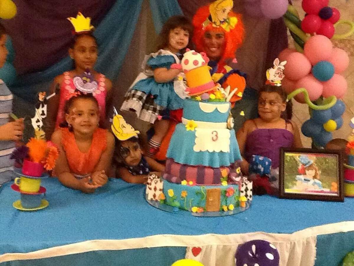 Fabi's 3rd bday - Alice in Wonderland