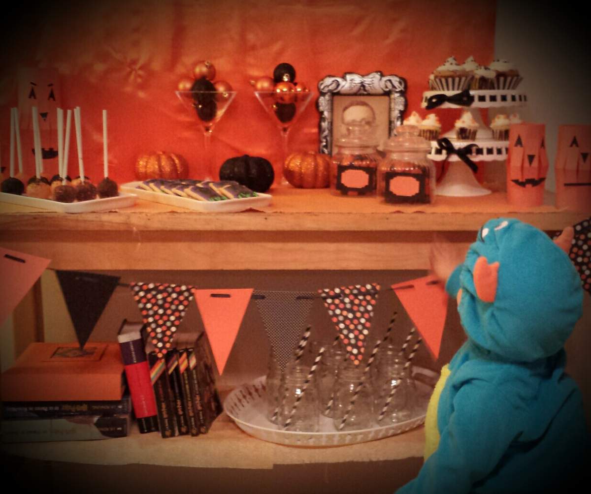 Dessert table - Classic elegant