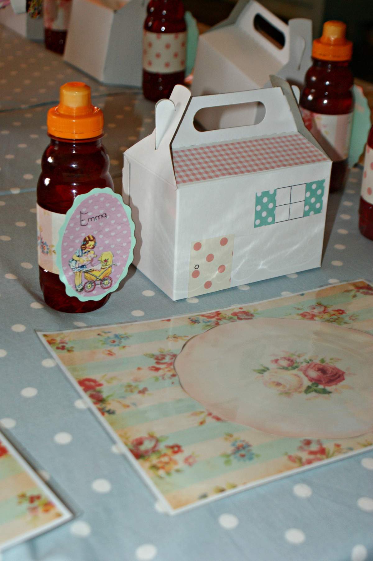 Vintage Paper Doll Birthday Party Ideas Photo 1 of 18 Catch My Party