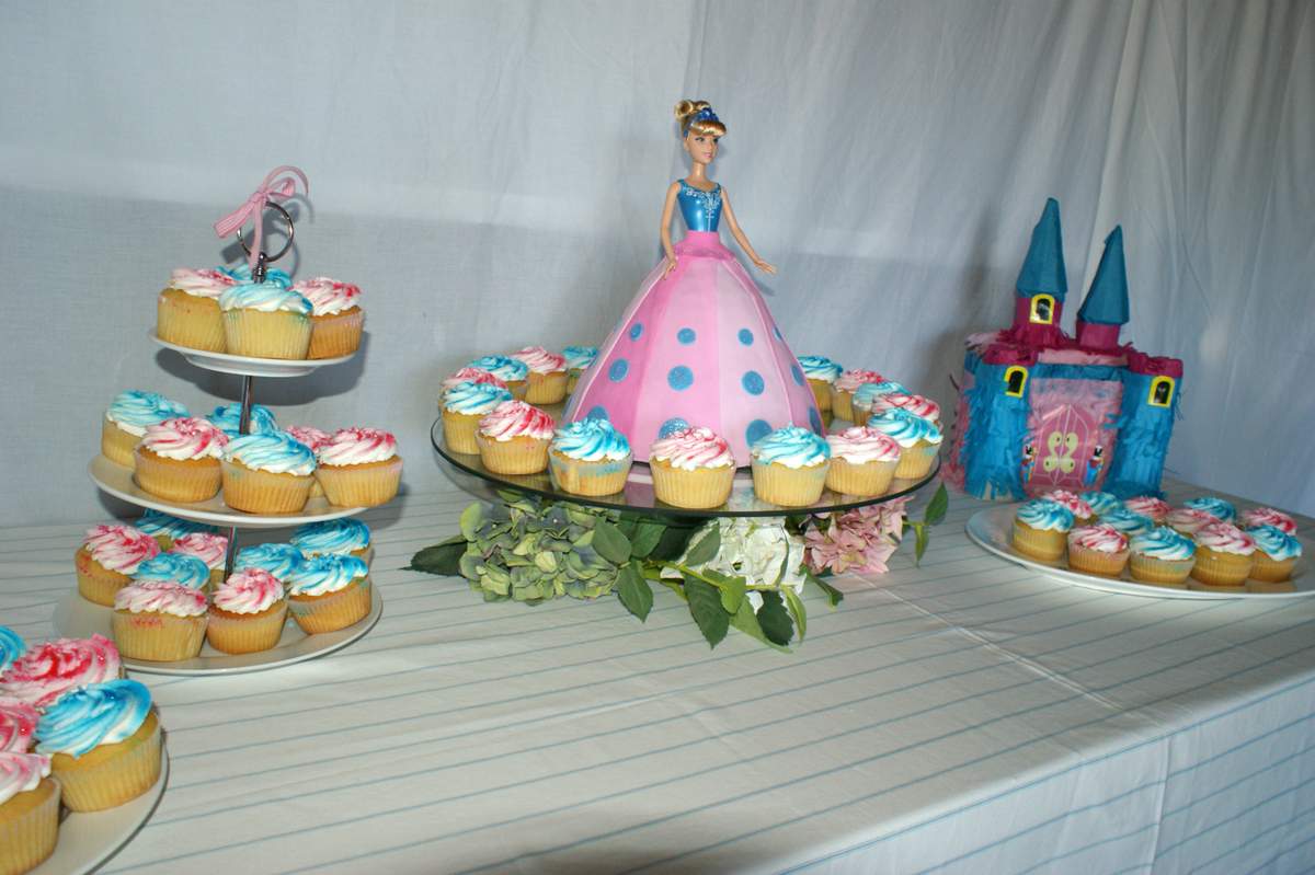 Kayla's 4th Princess Party - Princess and Prince Party