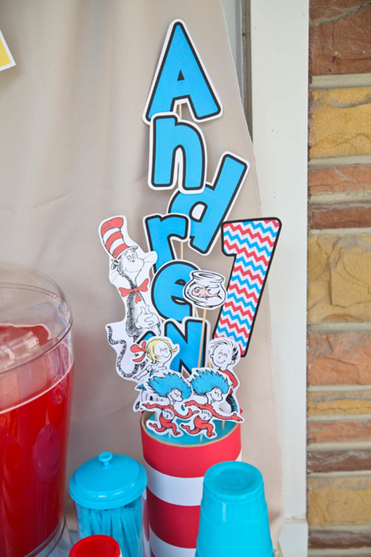 Cat in the Hat Birthday Party Ideas | Photo 4 of 26 | Catch My Party