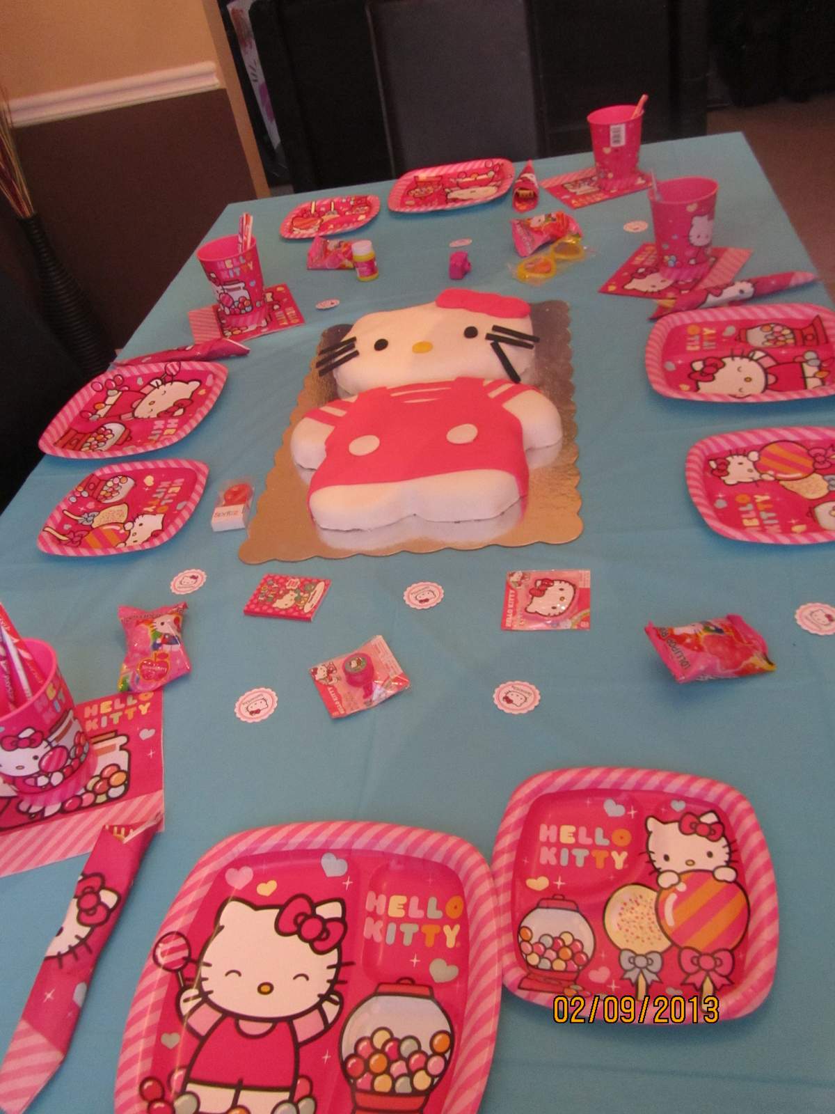 Hello Kitty Birthday Party Ideas Photo 27 of 44 Catch My Party