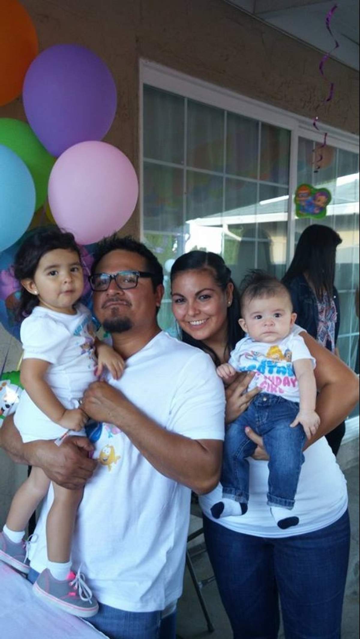 Liliana's 2nd birthday party - Bubble Guppies