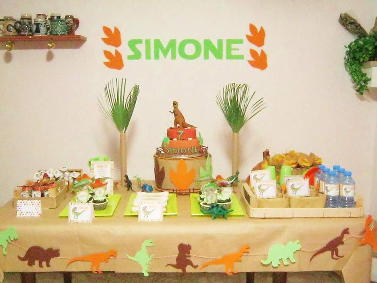 ROOOOOAAAAR!!! Simone's Dino Party  - Dinosaurus