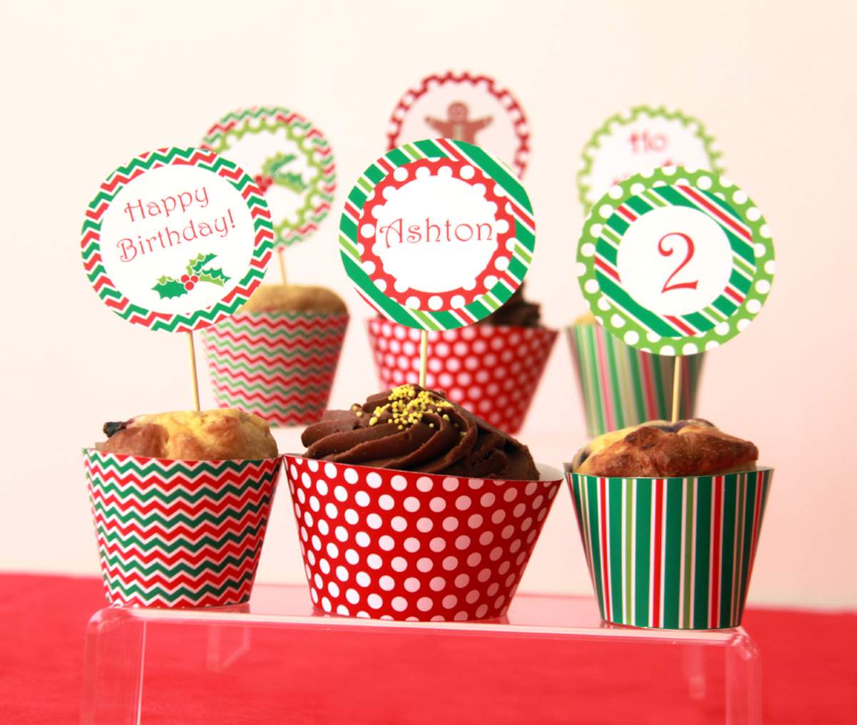 Red and Green Christmas Christmas/Holiday Party Ideas | Photo 11 of 45