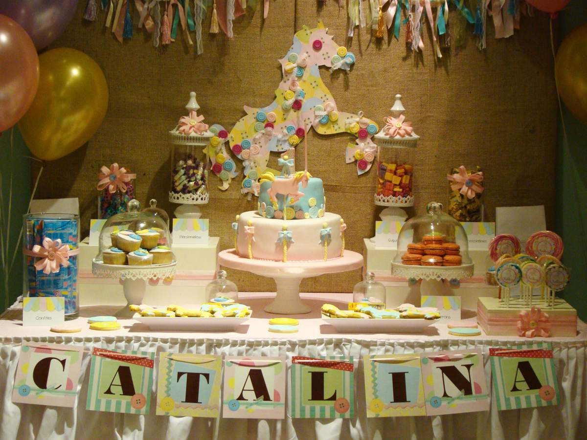 Primer Añito y Bautismo de niña - Carrusel