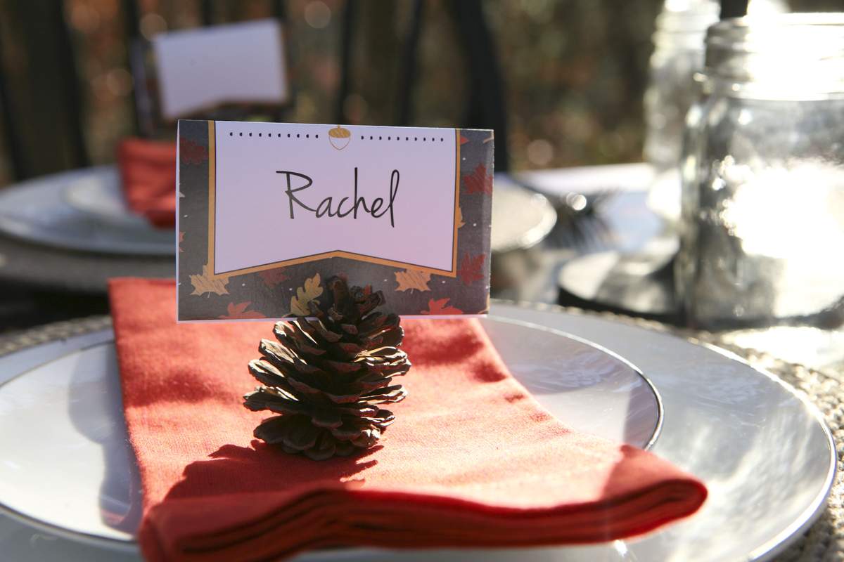 The Smith's Thanksgiving Party - Give Thanks Chalkboard