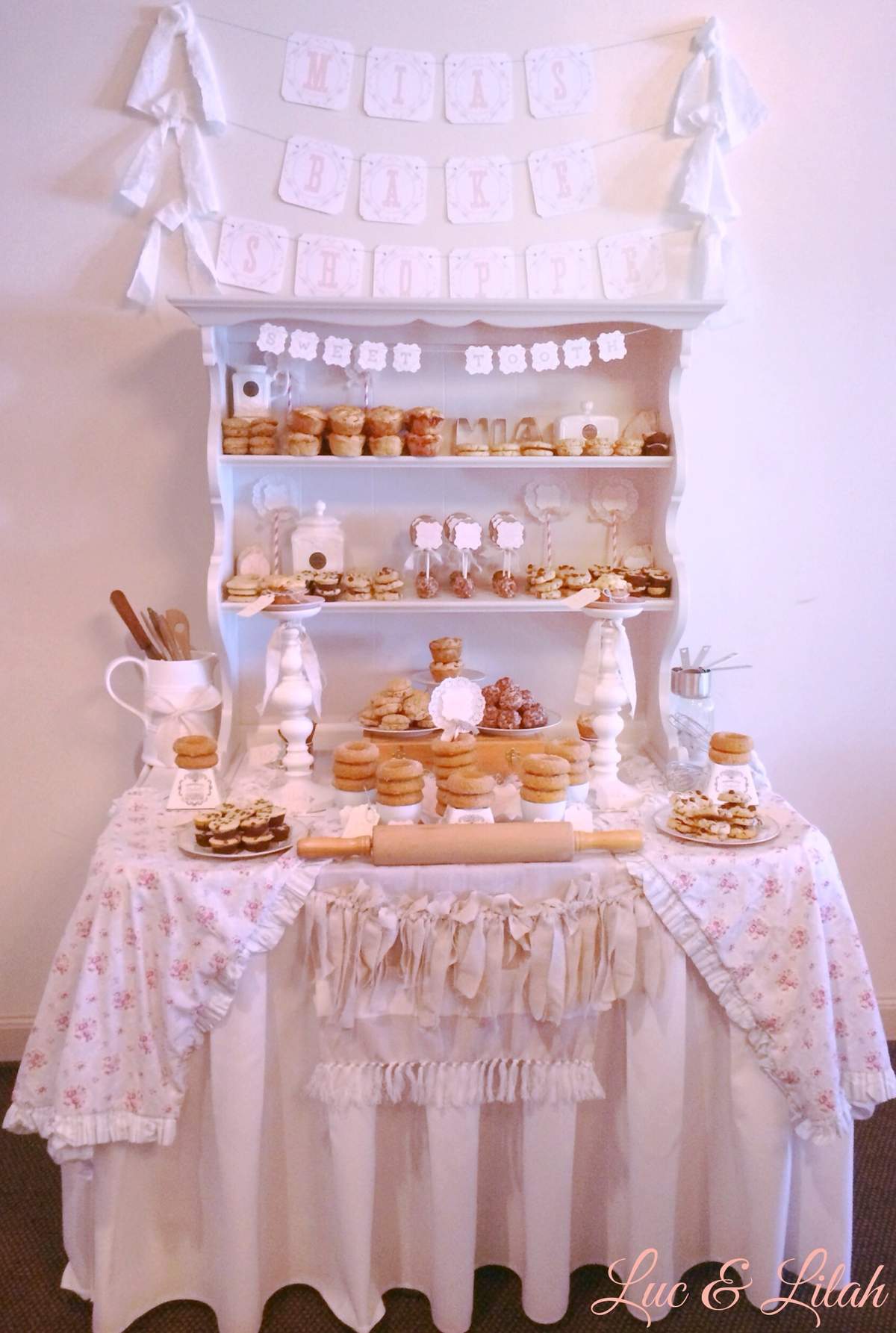 Vintage-Sweet Bake Shoppe - Vintage Bakery / Bake Shop