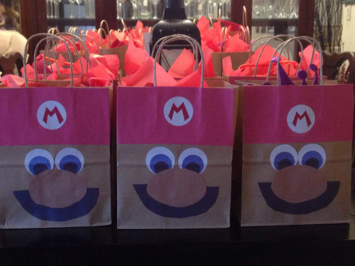 Nicos 5th birthday!!! - Super Mario Bros