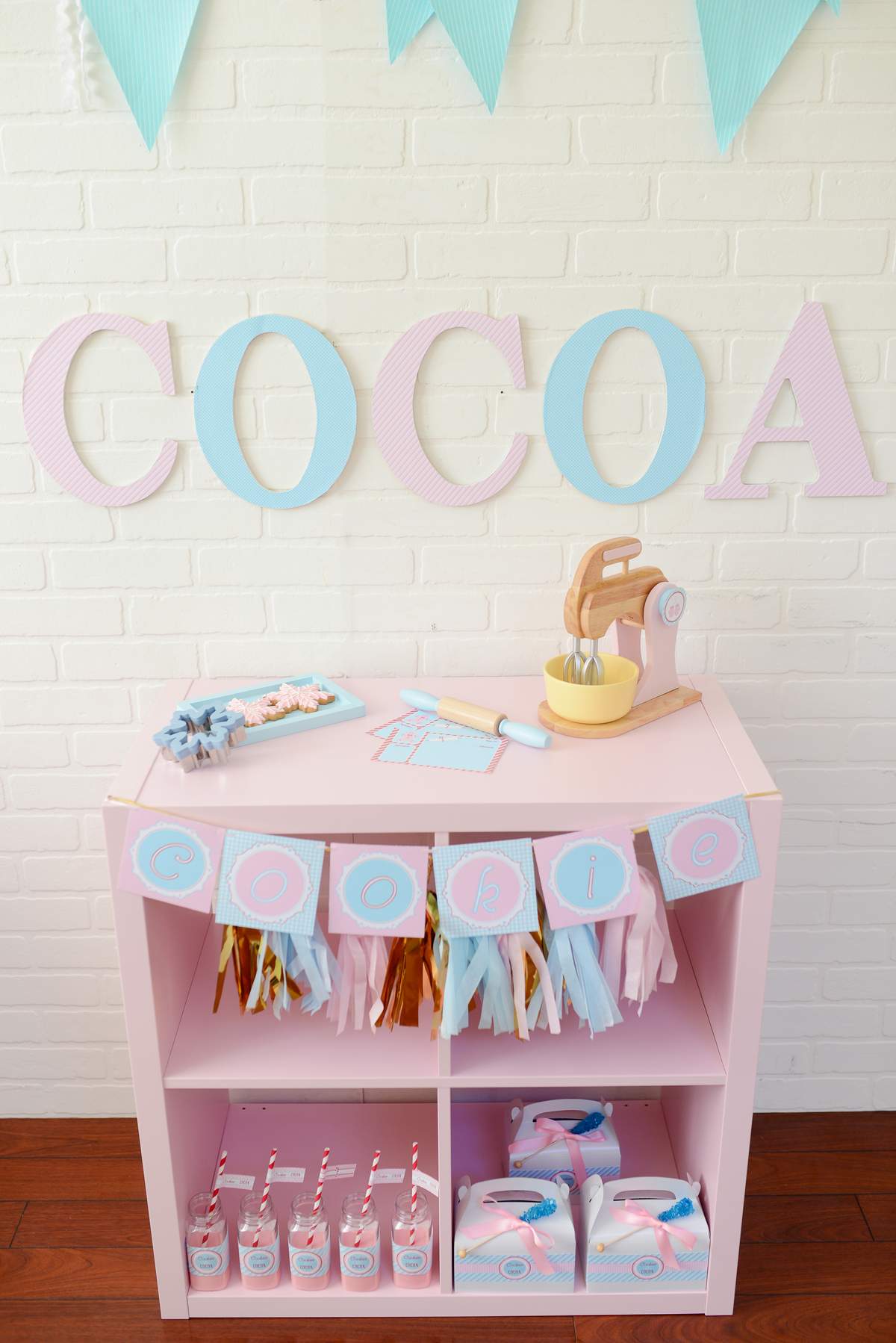 Christmas/Holiday Party Ideas | Photo 1 of 49 | Catch My Party