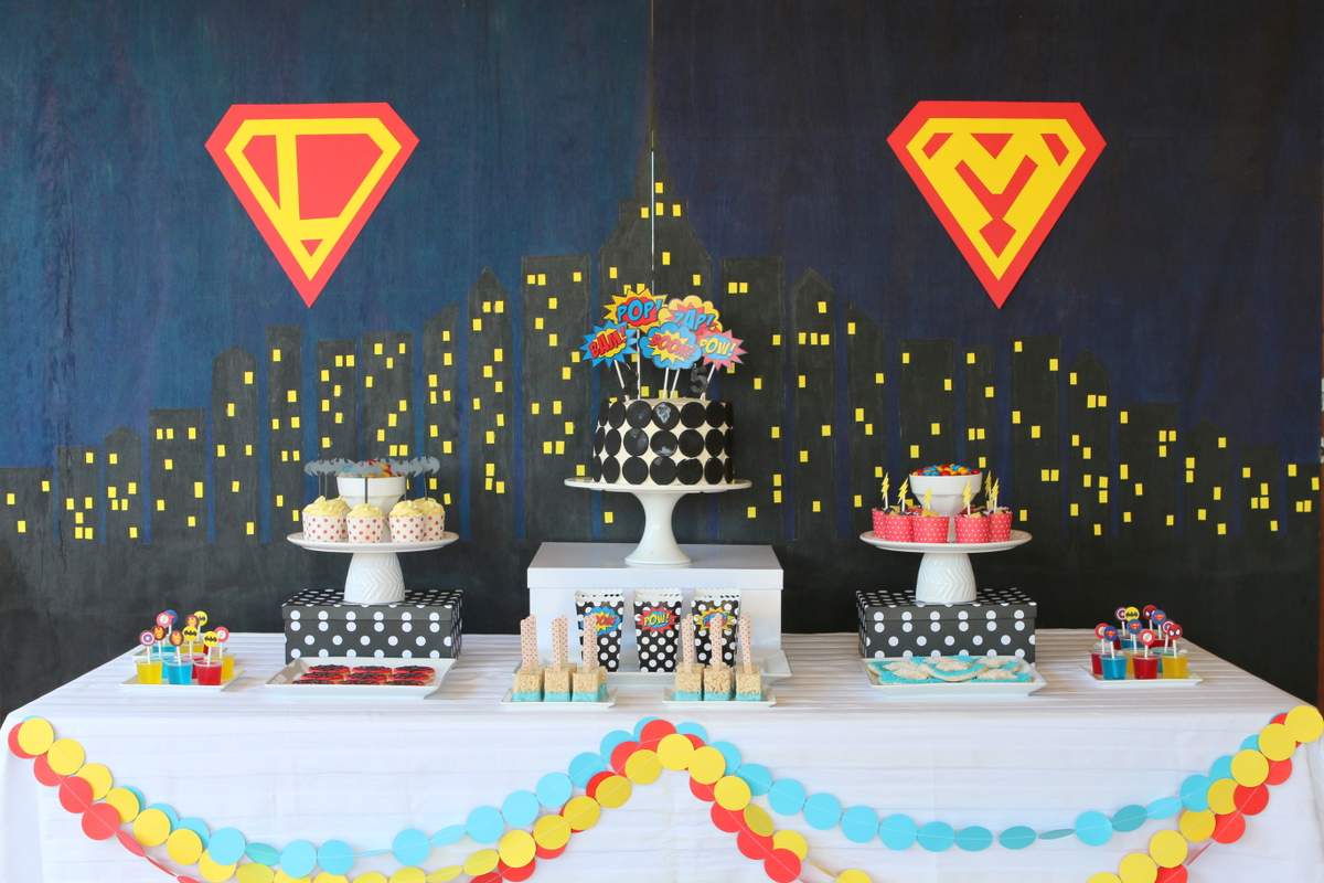 Superhero Party - Superheroes