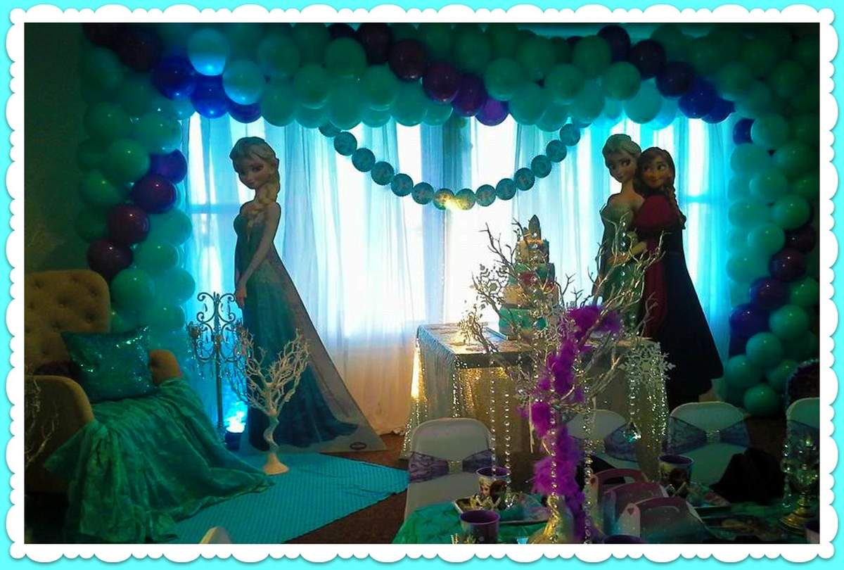 Frozen Doll Birthday - Frozen (Disney)