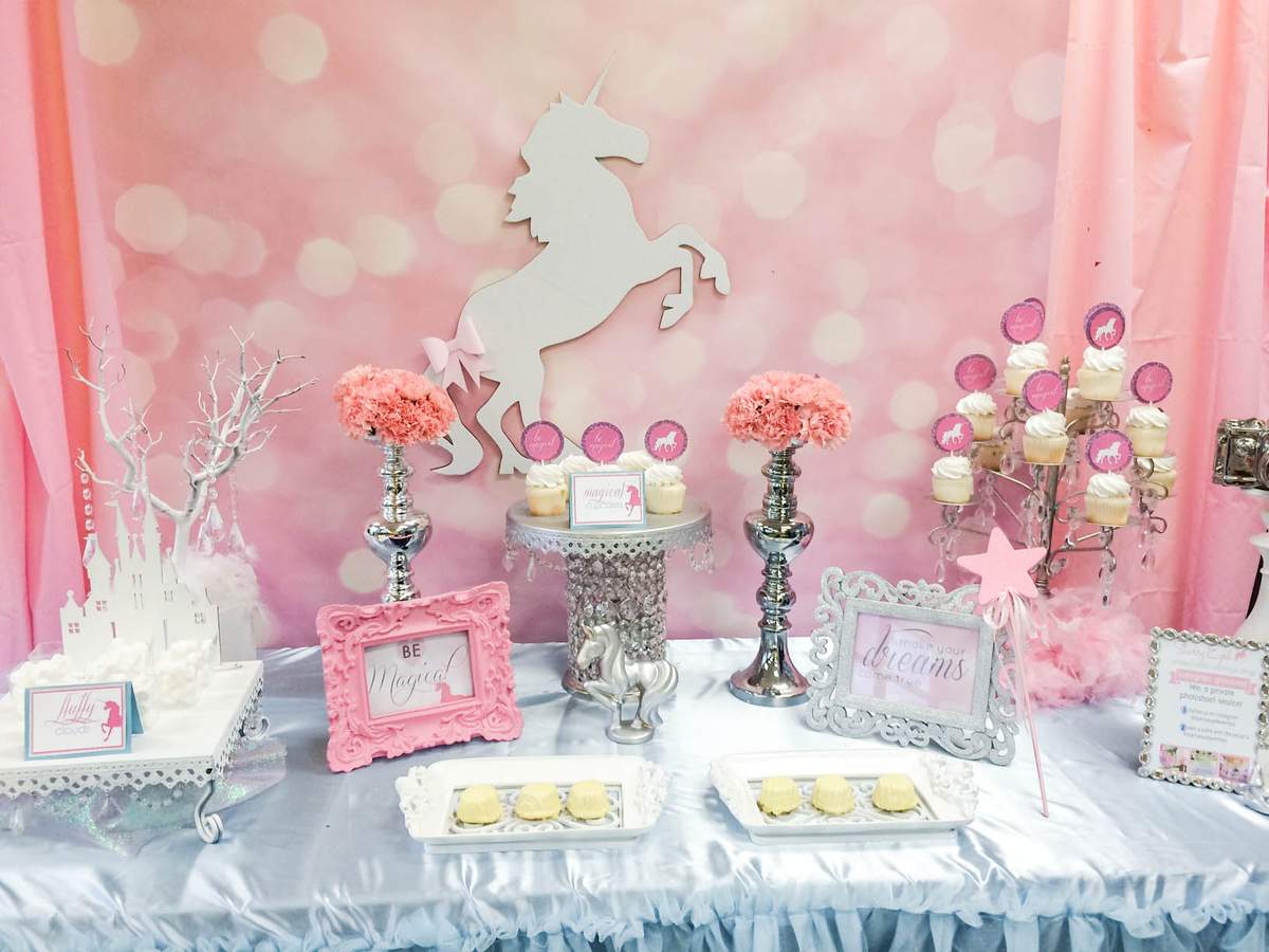 Magical Unicorn Party - Unicorns