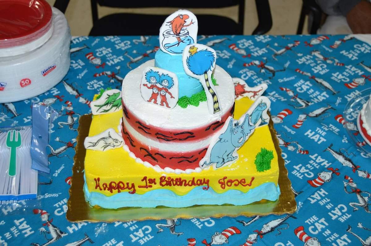 Jose's first birthday - Dr. Seuss theme