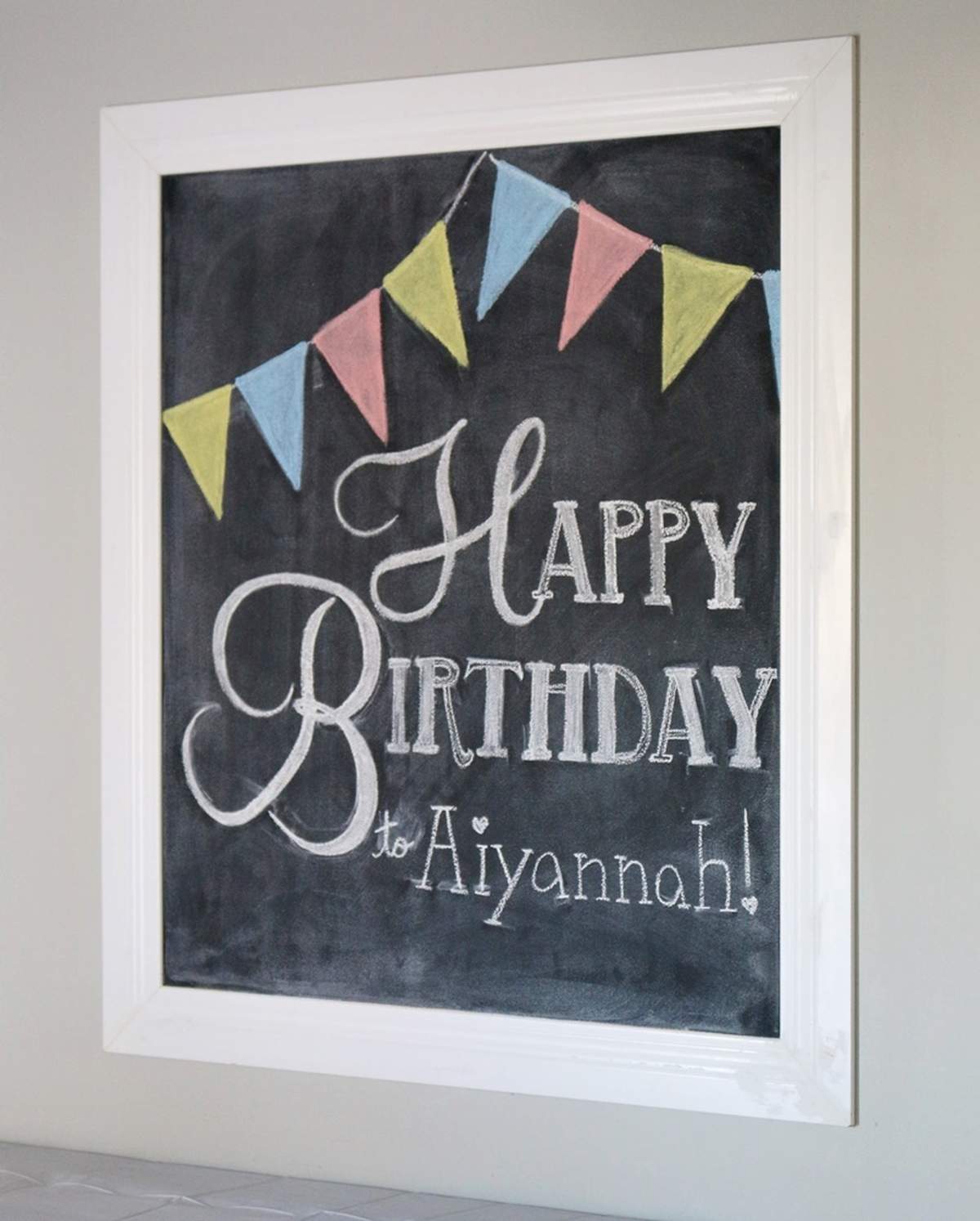 Snow White Birthday Party Ideas | Photo 21 of 22 | Catch My Party, image size:1200x1494