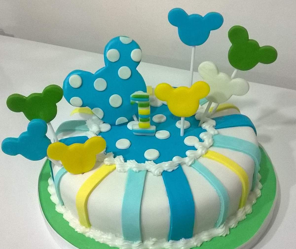 Cakes, cookies, cupcakes, popcakes - Mickey & Minnie Mouse