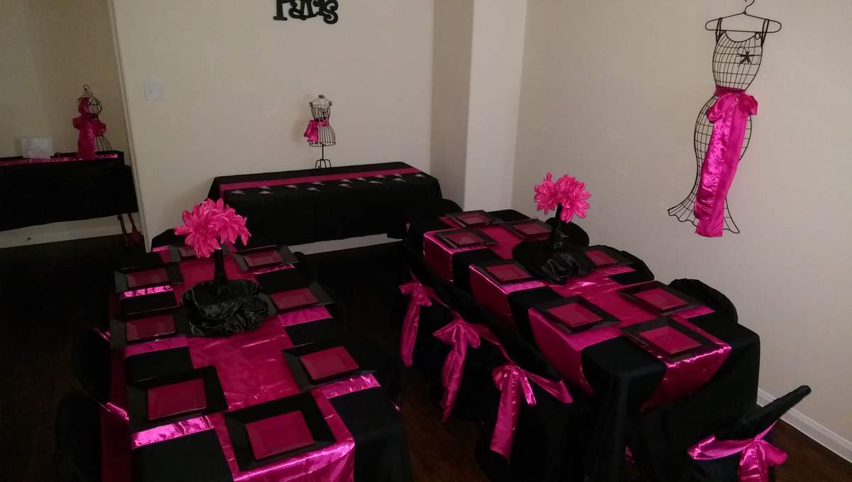small intimate bridal shower with a twist of Paris - Pink Paris