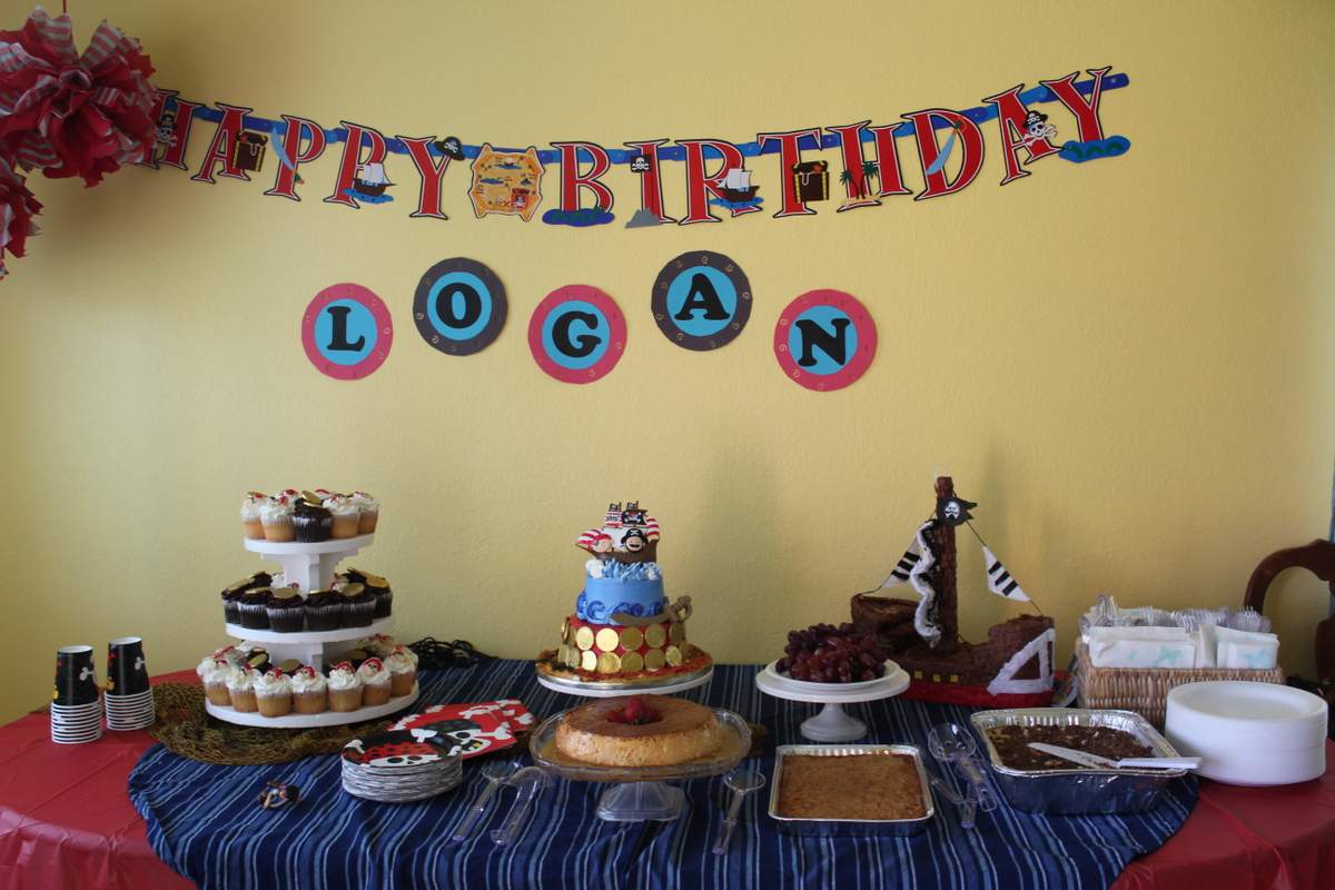 Logan's 4th Birthday - Pirate Birthday Parrrrrrrrrrty!