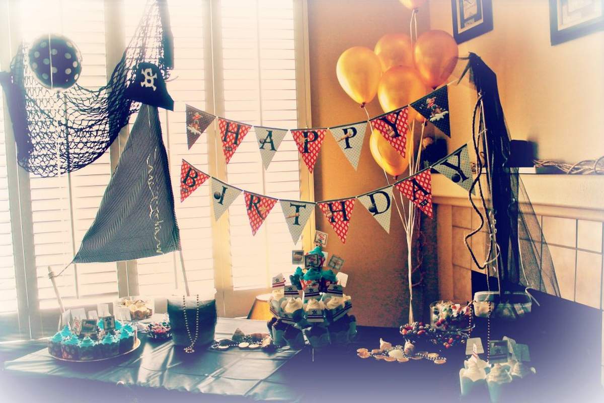 Santiago's Pirate Birthday Party! - Pirates
