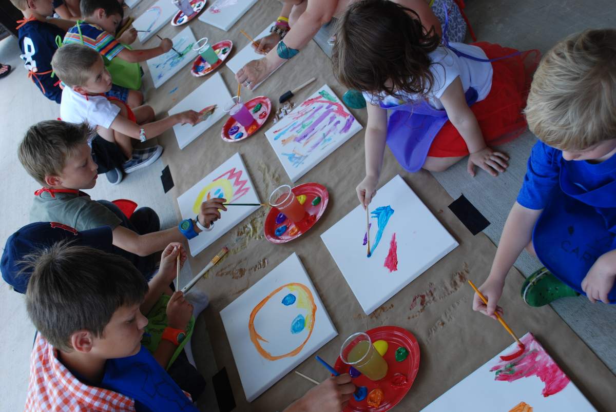 Delaney and Pierce's Art Party - Arts & Crafts