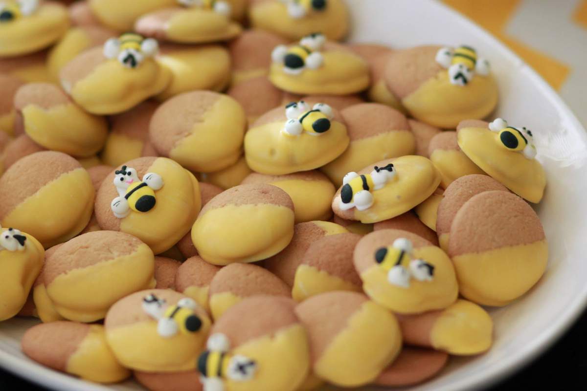 Our busy bee turned three! - Bumble Bees