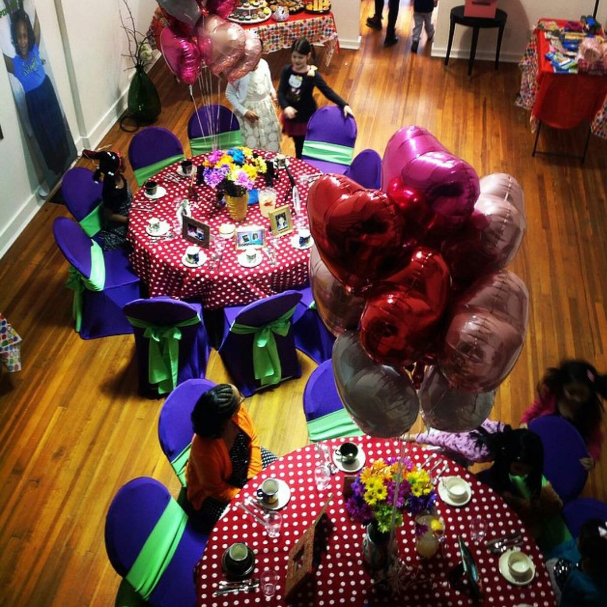 Hailey's PAR-TEA  - Bright and Fun